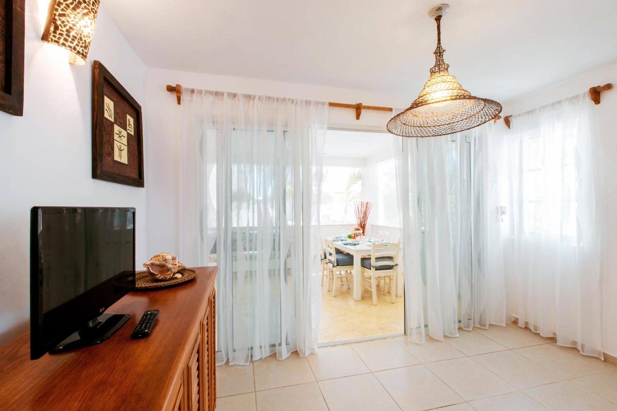 Tropical Villas At Los Corales Beach - Caribbean Rentals Fzco Punta Cana Room photo
