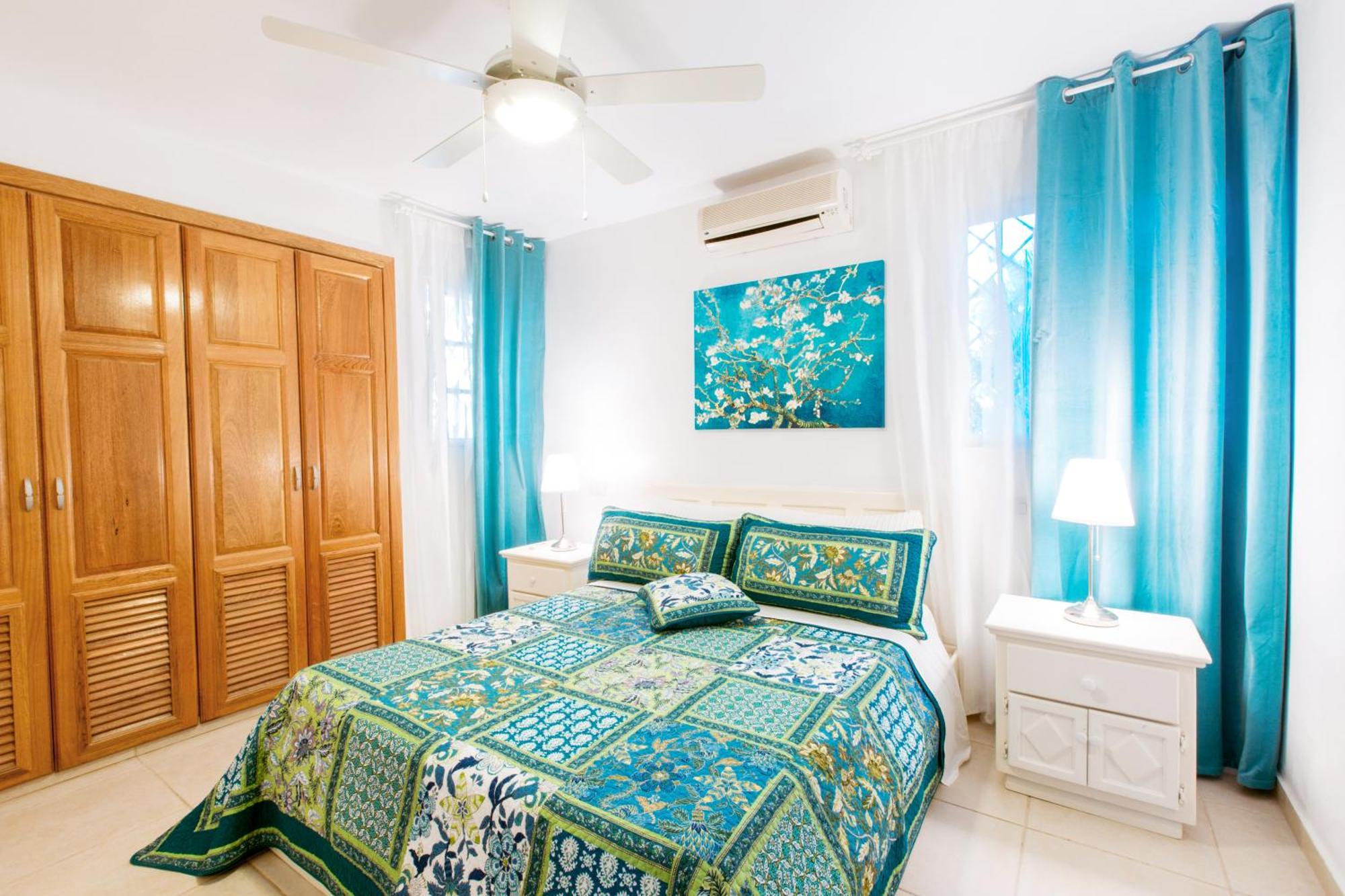 Tropical Villas At Los Corales Beach - Caribbean Rentals Fzco Punta Cana Room photo