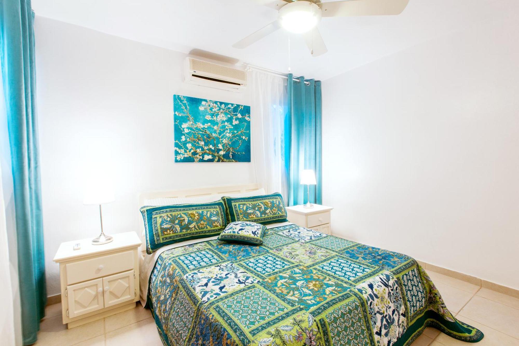 Tropical Villas At Los Corales Beach - Caribbean Rentals Fzco Punta Cana Room photo