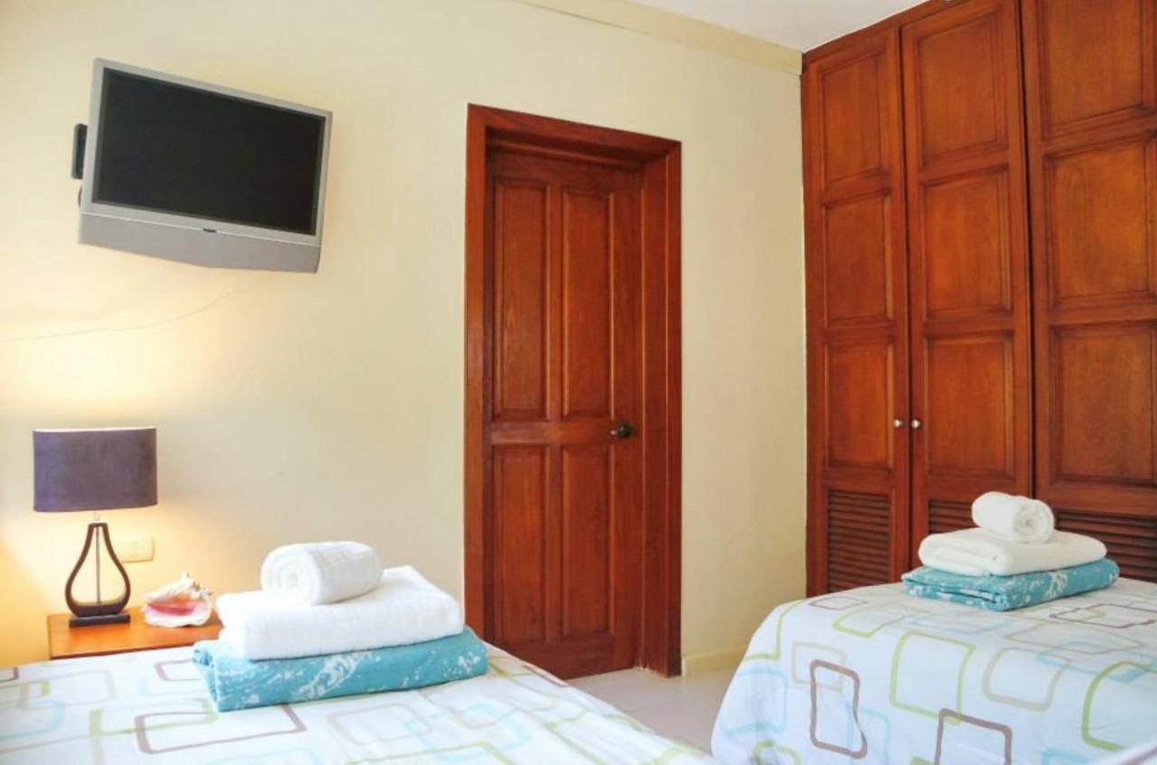 Tropical Villas At Los Corales Beach - Caribbean Rentals Fzco Punta Cana Room photo