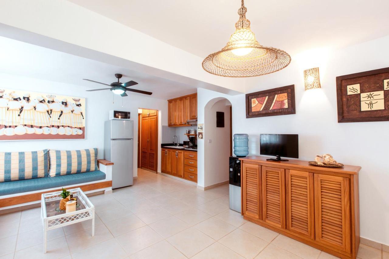 Tropical Villas At Los Corales Beach - Caribbean Rentals Fzco Punta Cana Exterior photo